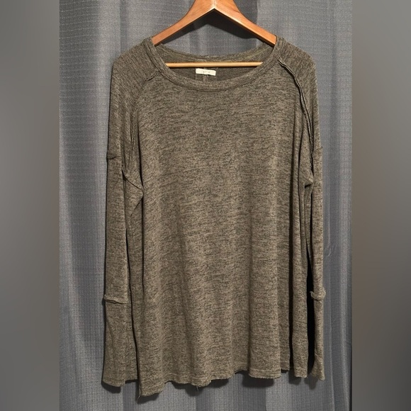 Easel Long Sleeve Oversized Sweater - Picture 1 of 5